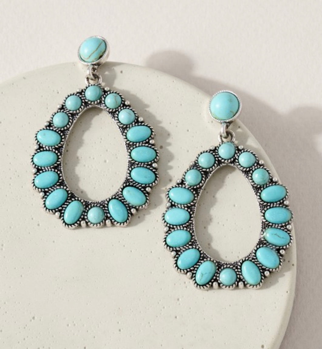 Silver and turquoise dangle earring
